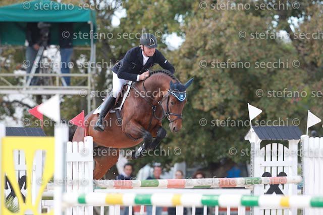 KIRCHHOFF_BLUE MAGIC_GIO CAV 2011_(1030) SS3_1956.jpg